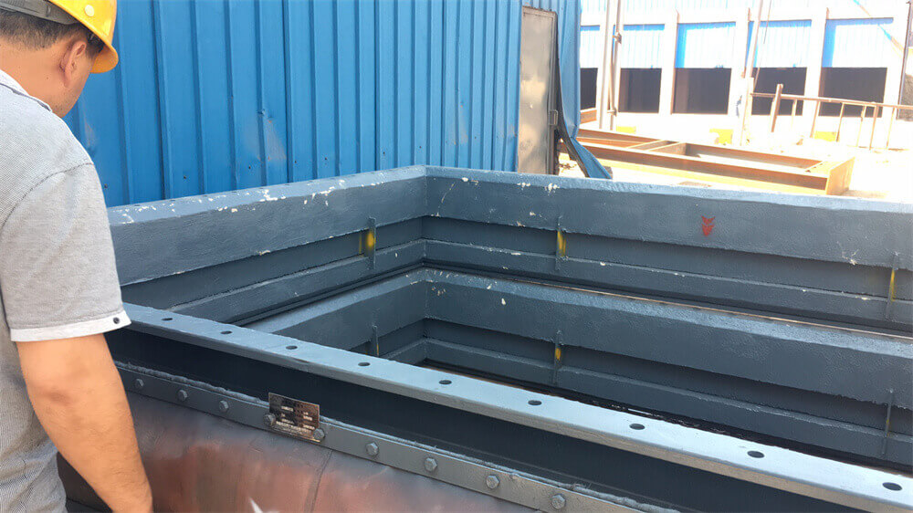 帶耐材的非金屬補償器